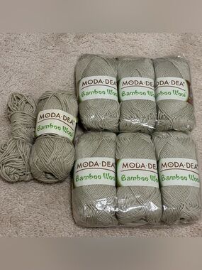 Lot of 7+ Skeins Moda Dea Bamboo Wool Yarn - Celery #3620 (Discontinued Color)